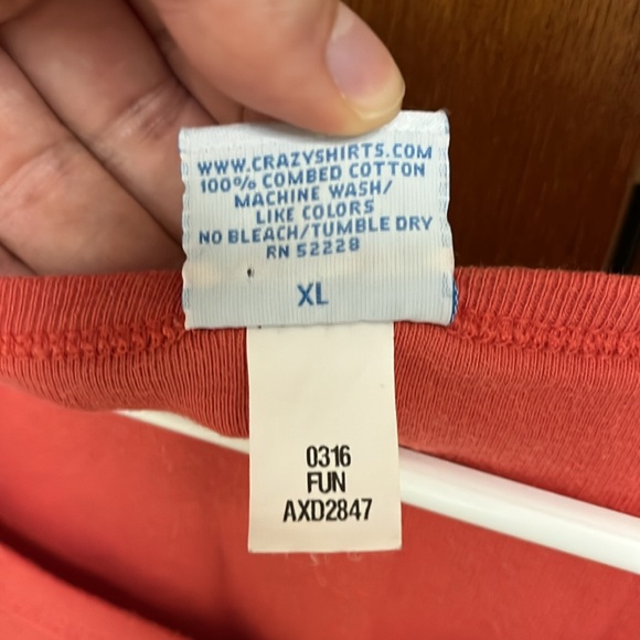 Crazy Shirts - Cats Coral - Size XL - Picture 6 of 6